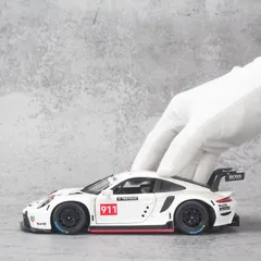 Mô Hình Xe Đua Porsche 911 RSR 1:24 Bburago - Mô Phỏng Chi Tiết Đẹp Mắt Dành Cho Người Sưu Tập và Trang Trí Nhà Cửa