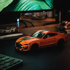 Mô hình xe Ford Mustang Shelby GT500 2020 tỷ lệ 1:24 Maisto - Đồ chơi trang trí chi tiết, chất lượng cao cho fan xe hơi