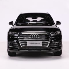 Mô hình xe ô tô Audi Q5L 2017 1:18 Dealer - Chi tiết sống động, mở cửa, mẫu xe sang đẹp mắt cho tín đồ sưu tập.