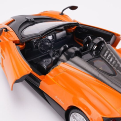Mô hình xe ô tô Pagani Huayra Roadster tỉ lệ 1:24 CCA - Siêu xe phong cách, chất liệu hợp kim cao cấp, quà tặng hoàn hảo cho dân đam mê xe hơi