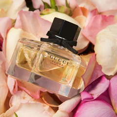Nước hoa Gucci Flora by Gucci Eau De Parfum cho nữ - Mùi hương hoa cỏ trẻ trung, sang trọng, lưu hương lâu, phong cách hiện đại, thương hiệu nổi tiếng.