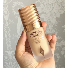Kem Nền Charlotte Tilbury Airbrush Flawless Foundation - Che Phủ Tối Ưu, Lớp Nền Mịn Rạng Ngời Tự Nhiên, 30ml