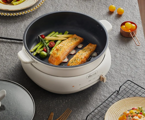 Nồi lẩu điện đa năng tháo rời Bear DHG-C40T1 - Dung tích 4L, công suất 1500W, thiết kế hiện đại, chống dính, tiện lợi cho gia đình