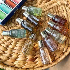 Set 10 Lọ Sữa Tắm Molton Brown Discovery Collection 30ml - Hương Thơm Tinh Tế, Dưỡng Ẩm, Làm Sạch Da Mềm Mịn