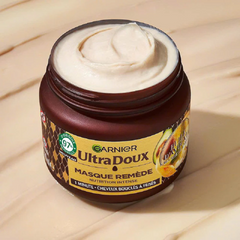 Kem ủ tóc Garnier Ultra Doux tinh chất bơ 340ml - Dưỡng ẩm, phục hồi tóc mềm mượt, bóng khỏe, chống chẻ ngọn hiệu quả
