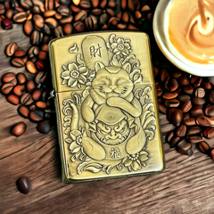 Bật Lửa Zippo Mèo Thần Tài Version 2 Khắc Hình 3D ZPC4187 - Quà Tặng May Mắn Phong Thủy Cho Dân Sưu Tầm