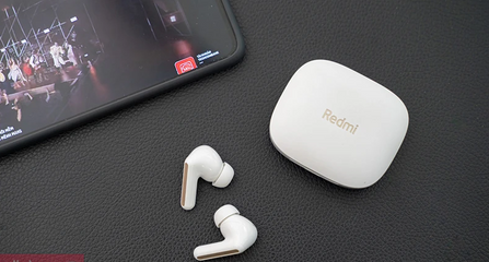 Tai nghe Bluetooth Xiaomi Redmi Buds 6 - Micro kép chống ồn AI, âm thanh Hi-Fi, pin 42 giờ, kết nối Bluetooth 5.4, sạc nhanh