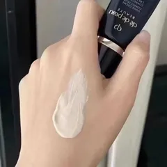 Kem Lót Nâng Tông Clé De Peau Beauté 37ml - Kem Lót Cao Cấp Che Khuyết Điểm và Tạo Lớp Nền Hoàn Hảo cho Trang Điểm