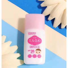Kem Chống Nắng Trẻ Em Wakodo SPF 35/PA+++ - An Toàn Cho Da Nhạy Cảm, Dễ Dùng, Bảo Vệ Tia UV Khi Ra Ngoài Trời