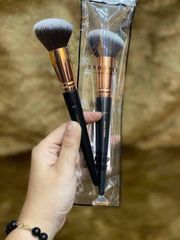Cọ Trang Điểm Đầu Xéo M17 Vacosi Angled Kabuki - Cọ Che Khuyết Điểm Hoàn Hảo Cho Lớp Trang Điểm Tự Nhiên
