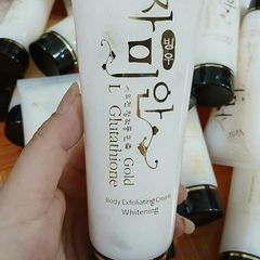Gel Hạt Tẩy Tế Bào Chết Body L-Glutathione Gold Hàn Quốc 300g