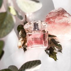 Nước hoa nữ Versace Bright Crystal - Hương thơm tươi mát, dịu dàng, sang trọng, hoàn hảo cho phái đẹp, món quà tuyệt vời.