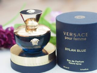 Nước hoa nữ Versace Pour Femme Dylan Blue EDP - Hương quyến rũ của mùa hè Địa Trung Hải, mạnh mẽ và nữ tính, lưu hương lâu dài