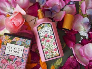 Nước hoa nữ Gucci Flora Gorgeous Gardenia EDP - Hương hoa cỏ gợi cảm, ngọt ngào, mang đến vẻ đẹp nữ tính tự nhiên