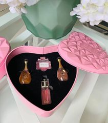 Set Nước Hoa Mini Dior Hộp Trái Tim 4 Chai 5ml - Hương Thơm Sang Trọng, Quà Tặng Ý Nghĩa Cho Phái Đẹp