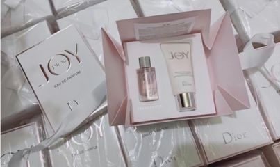 Set nước hoa và body lotion dior joy edp