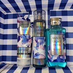 Sữa Tắm Bath & Body Works Moonlight Path 295ml - Gel Tắm Dưỡng Ẩm Hương Hoa Oải Hương và Xạ Hương, Giúp Da Mềm Mại