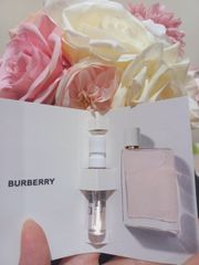 Nước hoa nữ Burberry Her Blossom EDT 2019 - Hương Hoa Mẫu Đơn, Cam Quýt - Phong Cách Thanh Lịch, Dịu Dàng, Quà Tặng Hấp Dẫn