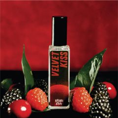 Xịt Thơm Miệng Kissing Spray Loli The Wolf Vị  Mâm Xôi Chai 20ml