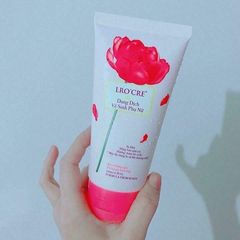 Dung Dịch Vệ Sinh Phụ Nữ giúp Làm Hồng Và Se Khít Vùng Kín Lro'cre (150ml)