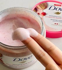 Tẩy Tế Bào Chết Dove Pomegranate Seeds 298g