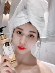 Sữa tắm tinh thể Vàng 24K Huyền Phi - Milky Gold Shower