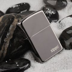 Bật Lửa Zippo 150ZL Chính Hãng Mỹ - Màu Đen, Logo Zippo, Chống Gió, Quà Tặng Sang Trọng, Thiết Kế Đặc Trưng Mỹ