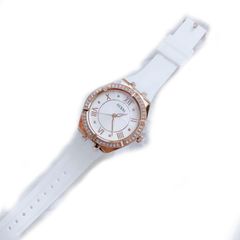Đồng Hồ Nữ Guess White Rubber Thể Thao Thời Trang Sang Trọng - Đính Pha Lê Swarovski - Bảo Hành 6 Tháng