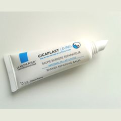 (Fullbox) Kem Dưỡng Môi La Roche-Posay Cicaplast Levres 7,5ml - Giảm khô môi, làm mềm mịn, bảo vệ môi khỏi tác hại môi trường Chính hãng