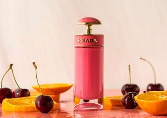 Nước hoa nữ Prada Candy Gloss EDT - Hương hoa trái cây ngọt ngào, gợi cảm và trẻ trung, món quà hoàn hảo cho phái đẹp.