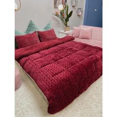 Chăn Lông Cừu Chữ Vạn Dày 3 lớp - Chăn ấm, mềm mại, không gây dị ứng, lý tưởng cho mùa đông từ thương hiệu Yuki Nhật Bản