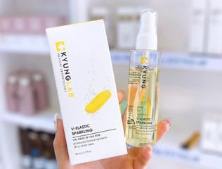 Xịt Dưỡng Khoá Ẩm Căng Bóng KyungLab V-Elastic Sparkling 80ml - Sản Phẩm Trẻ Hoá Da Hàn Quốc, Cấp Ẩm Sâu, Chống Lão Hóa, Dưỡng Da Mịn Màng