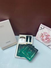 Set Kem Chống Nắng Cấp Ẩm Ohui Day Shield Sunquid SPF 50+/PA++++ - Dưỡng ẩm và Làm dịu da, Bao gồm Tinh chất và Mặt nạ