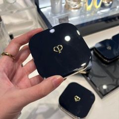 Phấn Nước Cle De Peau Beauté Teint Cushion Éclat Radiant #Oc00 - Kem Nền Dưỡng Da Chống Nắng SPF25/PA+++ Giúp Da Rạng Rỡ Tự Nhiên