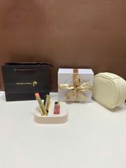 Set son dưỡng Whoo Gongjinhyang Mi Glow Lip Balm Special ví màu be