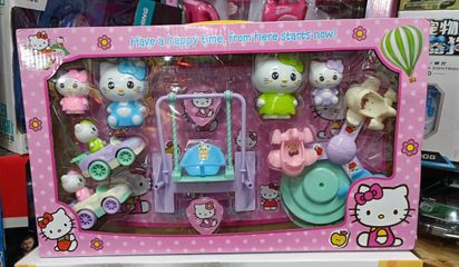 Đồ Chơi Nhà Búp Bê Khu Vui Chơi Mèo Hello Kitty 99602-3 - Bộ Đồ Chơi Giải Trí Với Cầu Trượt Và Xích Đu, Quà Tặng Dễ Thương Cho Trẻ Em