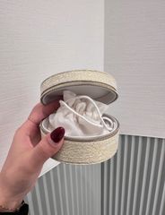 Túi Đựng Trang Sức Dior Nữ Sang Trọng - Phụ Kiện Fullbox Với Khóa Kim Loại Chắc Chắn, Thiết Kế Hộp Tròn Độc Đáo