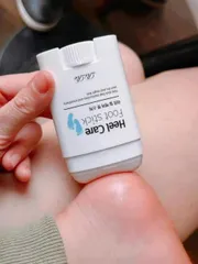 Thanh lăn dưỡng gót chân RiRe Heel Care Foot Stick