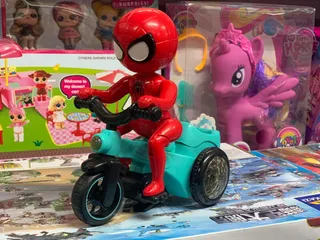Đồ chơi siêu nhân người nhện spiderman đi xe đạp chạy bằng pin HX143