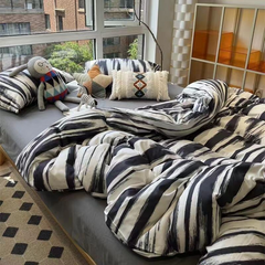 Bộ Chăn Ga Gối Đệm Polyester Phong Cách Bắc Âu Đơn Giản Sọc Đen - Giường Ngủ Hiện Đại, Giữ Ấm Mọi Mùa