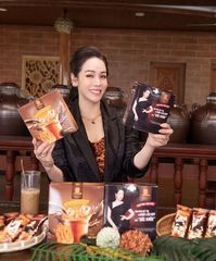 Cà phê nấm Linh chi Laura Coffee Hộp 10 gói - Thức uống thơm ngon hỗ trợ giảm cân và sức khỏe, hương vị béo ngậy từ sữa