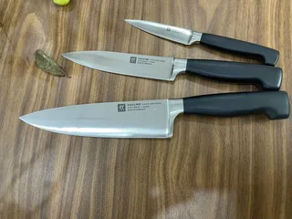 Bộ Dao Tự Mài Zwilling Vier Sterne Four Star Set 4 Đốc Màu Trắng - Dao Gọt, Dao Nhà Bếp và Dao Đầu Bếp Made in Germany