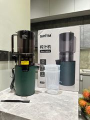 Máy Ép Chậm Nguyên Quả SAVTM JE-46 (Model New) - Hàng Nhập Khẩu