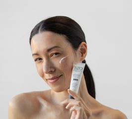 Tinh Chất Dưỡng Trắng Da TiZO Photoceutical Skincare 29ML - Làm Đều Màu, Ngừa Lão Hóa, Dưỡng Ẩm Tự Nhiên