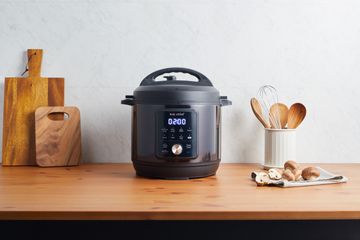 Nồi Áp Suất Điện Đa Năng Instant Pot Essential 60 9 In 1