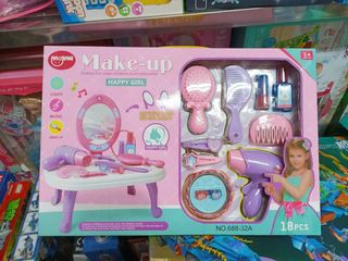 Bộ đồ chơi bàn trang điểm có đèn và nhạc, shop tặng kèm pin (688-32A)