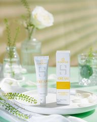 Kem Trị Nám Sumdfine White Dark Spot – Arbutin 5% Giúp Làm Mờ Nám, Tàn Nhang và Làm Sáng Da - Sản Phẩm Chăm Sóc Da Hàn Quốc