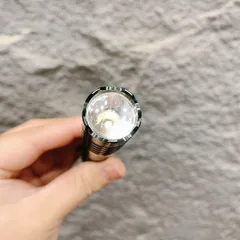 Đèn Pin Vỏ Kim Loại Mini - Đèn Chiếu Sáng Bền Bỉ, Tiện Lợi, Phù Hợp Cho Cắm Trại và Khẩn Cấp, Công Suất Mạnh Mẽ