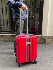 Vali hàng hiệu của nhà Tommy Hilfiger Size cabin