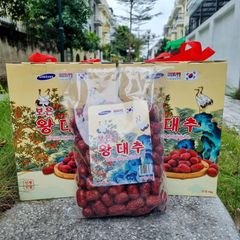Táo Đỏ Hàn Quốc Sấy Khô Nguyên Quả Hộp 1kg - Quà Tặng Dinh Dưỡng Tuyệt Vời Cho Mẹ Bầu, Người Thiếu Máu, Và Người Suy Nhược